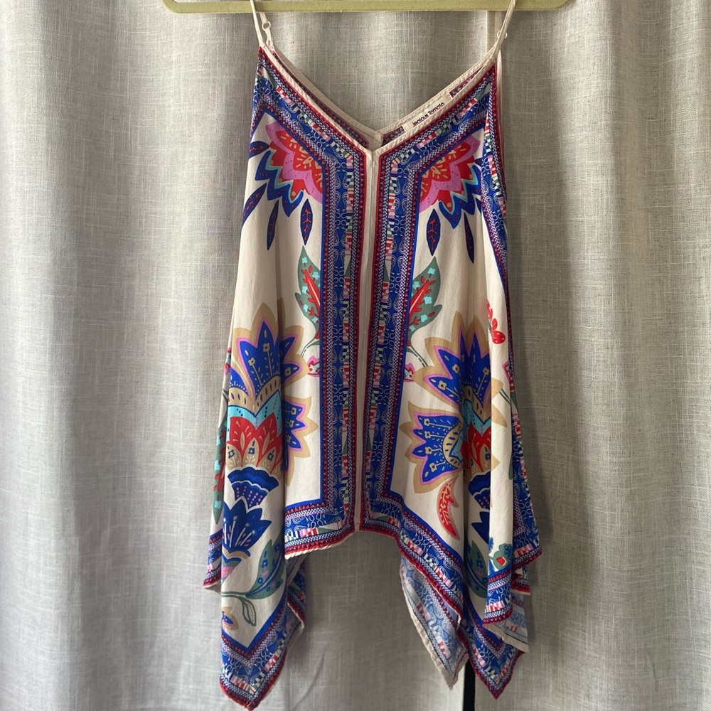 Flory patterned tank top
